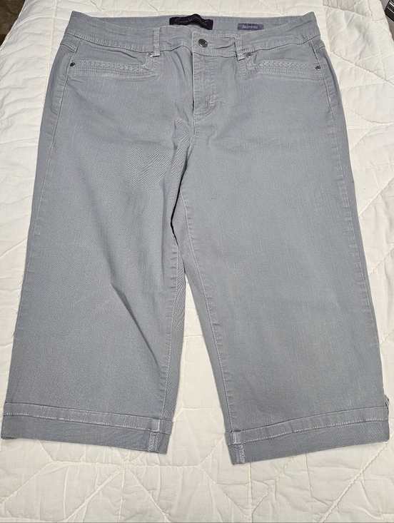 Gloria Vanderbilt Pants - Gloria Vanderbilt Light Gray Marnie Cuffed Skimmer Capri